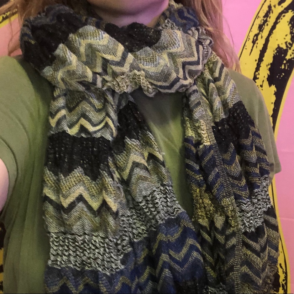 Patterned circle scarf